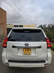 Toyota Land Cruiser Prado 2.8 2017 Nyeupe - 5