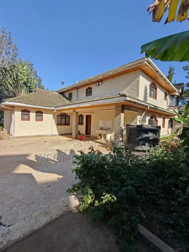 5 Bedroom Villa for Sale in Karen C, Nairobi - 1