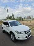 Volkswagen Tiguan 2.0 S 2009 Nyeupe - 1