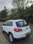 Volkswagen Tiguan 2.0 S 2009 Nyeupe - 5
