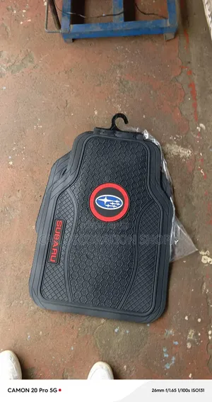 5pc Subaru Floor Mats - Honeycomb Grid