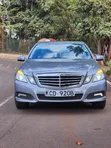 Mercedes-Benz E200 2009 Nyeupe - 4
