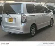 Toyota Voxy 2009 Nyeupe - 3