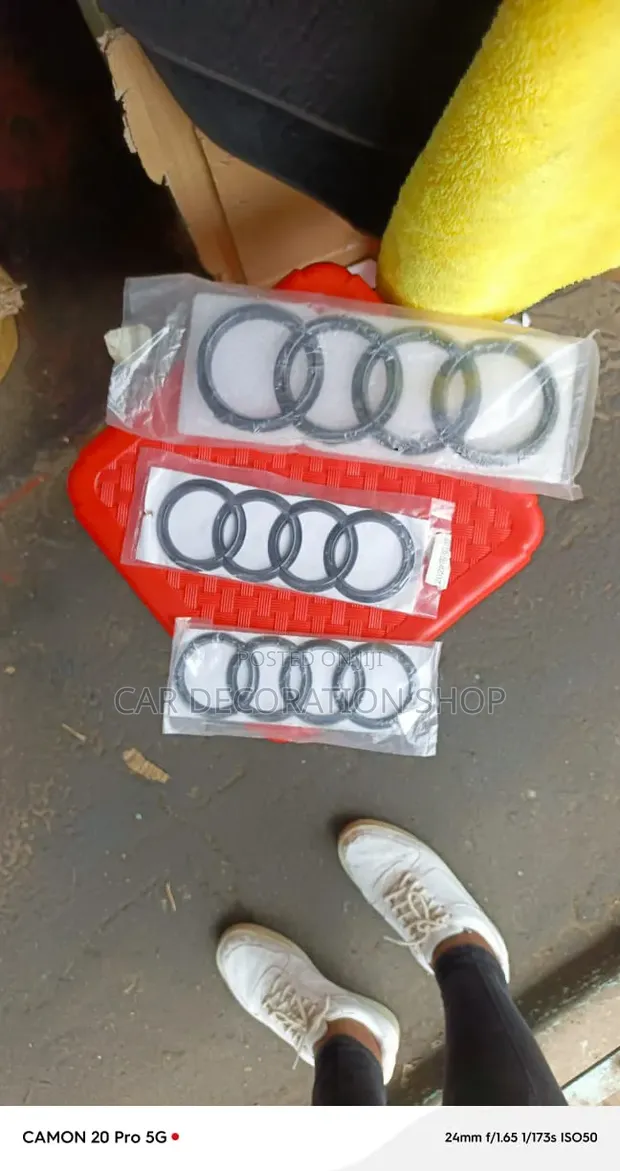 Gloss Black Audi Emblem Badges (Grille/Trunk) - 1