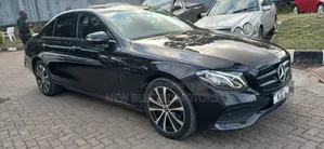 Mercedes-Benz E300 2019 Hybrid