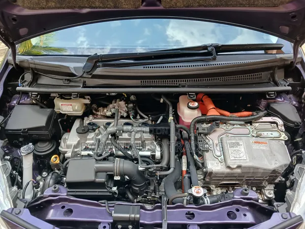 Toyota Vitz 2019 Hybrid Zambarau - 1