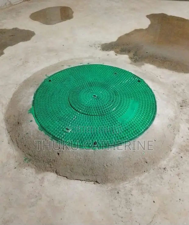 Composite Motorable Manhole Cover - 1