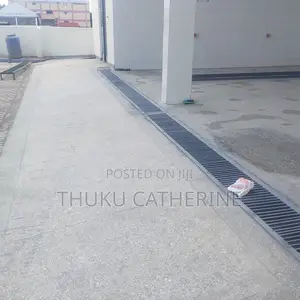Ufungaji wa Mifumo ya Maji ya Grating ya Chuma kwa Sehemu za Huduma