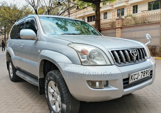 Toyota Land Cruiser Prado 2007 Silver - 1