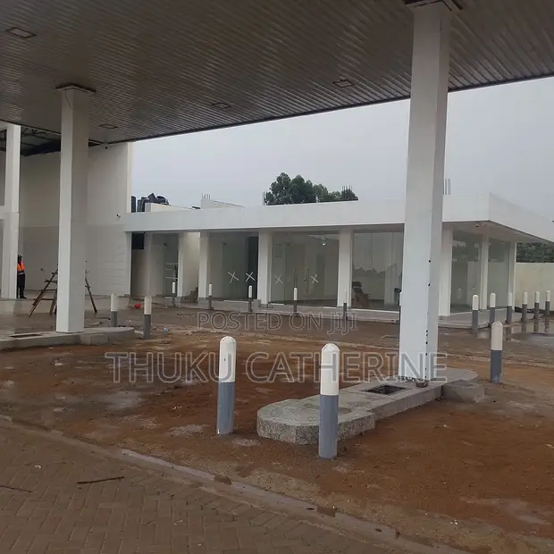Gas Station Construction: Forecourts, Canopies, Service Buildings - 1