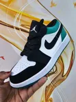 Air Jordan 1 Low 'Mystic Green' - 1