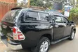 Toyota Hilux 2017 Nyeusi - 2