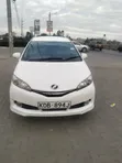 Toyota Wish 2013 Nyeupe - 4