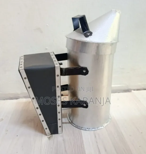 Beekeeping Smoker for Honey Harvesting - 1