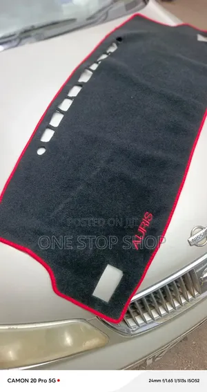 Toyota Auris Dashibodi Cover Mat (2012-2018)