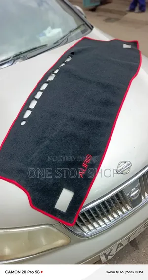 Toyota Auris Dashboard Cover - Protects from Sun & Heat