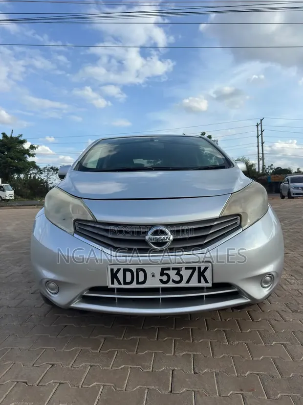 Nissan Note 2014 Silver - 1