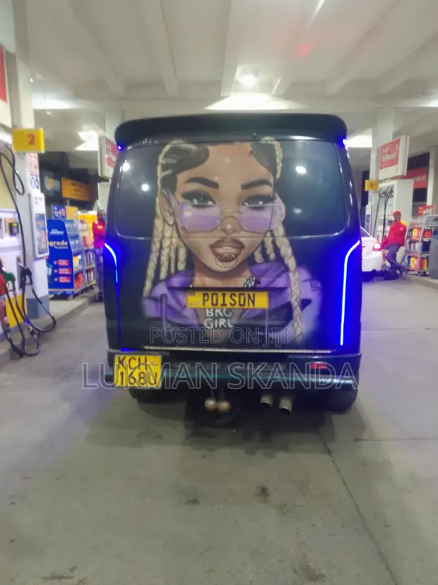 Toyota HiAce 2019 - Luxury Shuttle - 1