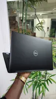Dell Latitude 7390 Laptop - Core i7, 8GB RAM, 256GB SSD - 2