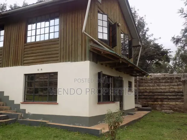 Bungalow ya Vyumba 3 kwa Ajili ya Kukodisha Karen C - 1