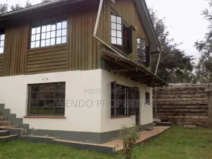 Bungalow ya Vyumba 3 kwa Ajili ya Kukodisha Karen C