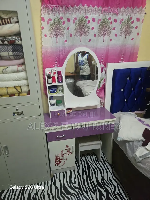 Jedwali la Urembo la Chumba cha Kulala la Ideal Mpya - 1