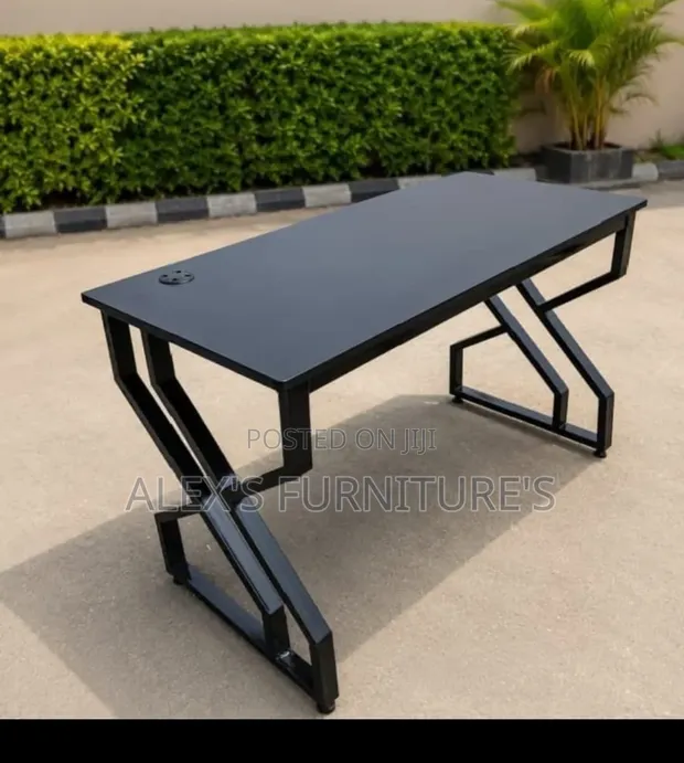 Boss Office Products Full Black Modern Office Desk - 1