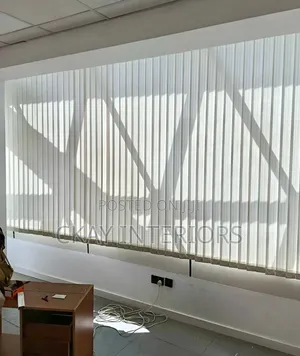 Nafuu za Vertical Blinds kwa Ofisi