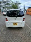 Honda Freed 2010 White - 5