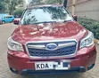 Subaru Forester 2013 Nyekundu - 1