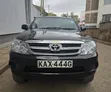 Toyota Fortuner 2.5 D AWD 2006 Nyeusi - 1