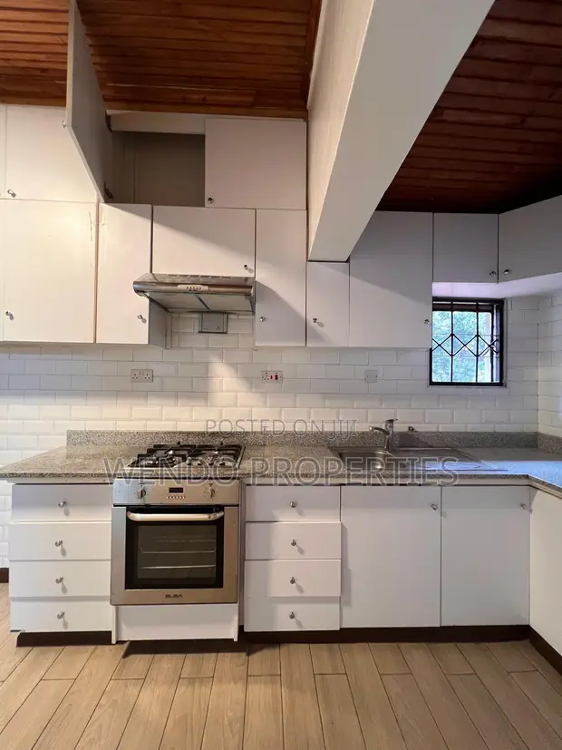 2 Bedroom Penthouse for Rent in Nyari - 1