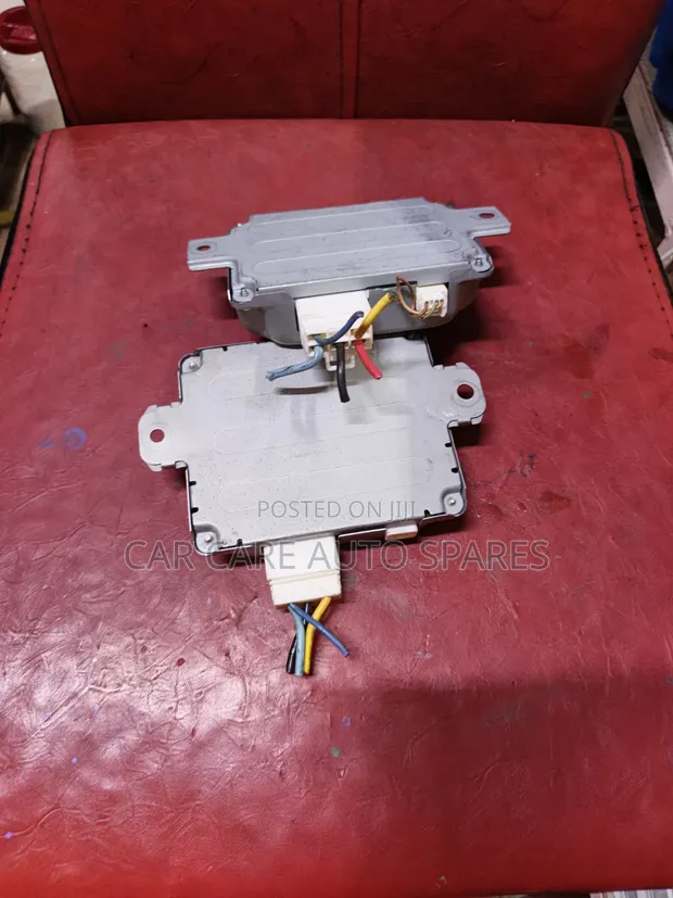 Nissan X-Trail NT32 Control Unit - 1
