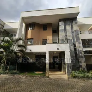 Nyumba ya Townhouse ya Vyumba 5 na DSQ Lavington