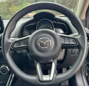 Mazda Demio 2019 Nyeusi