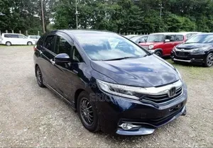 Honda Shuttle 2019 Hybrid Bluu