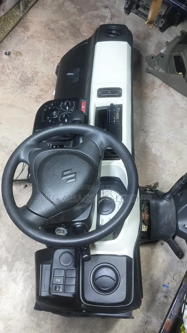 Dashboard Kamili ya Suzuki Alto - 1