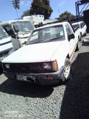 Mitsubishi L200 2005 Nyeupe