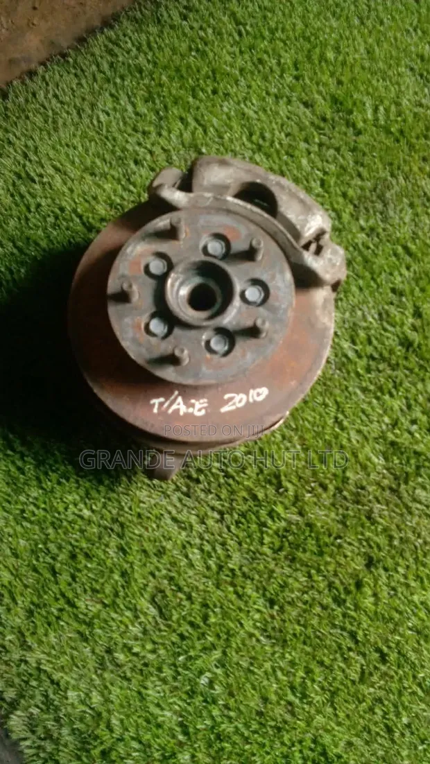 Toyota Townace Hub Bearing, Disc, Calipers (Used) - 1