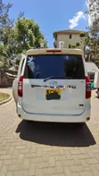 Toyota Noah 2012 Rangi ya Loti - 5