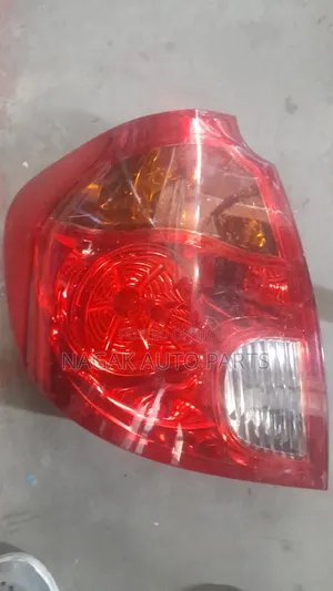 Taa ya Nyuma ya Mazda Verisa 2010