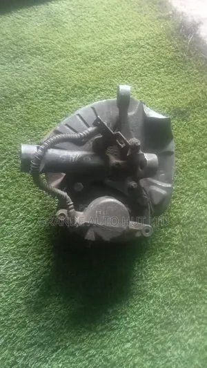 Hyundai H100 Hub Bearing, Disc, Calipers (Zilizotumika)