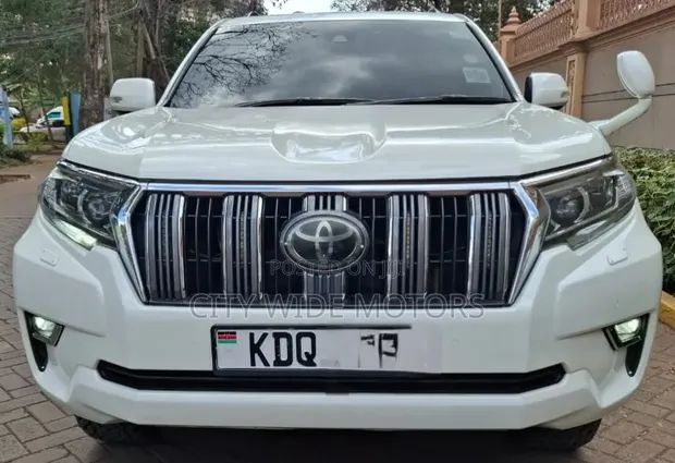 Toyota Land Cruiser Prado 2.8 2018 Nyeupe - 1