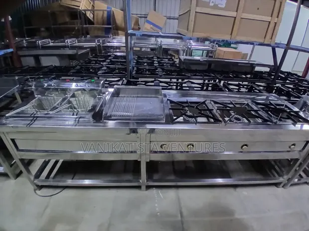 Custom Commercial 3-Burner Gas Cooker with Integrated Units - 1
