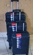 Unbreakable 3-in-1 Suitcase Set (63/57/48cm) - 1
