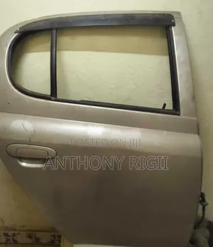 Toyota Vitz RHS Rear Door (2000-2006) - 1st Gen, Ex-Japan