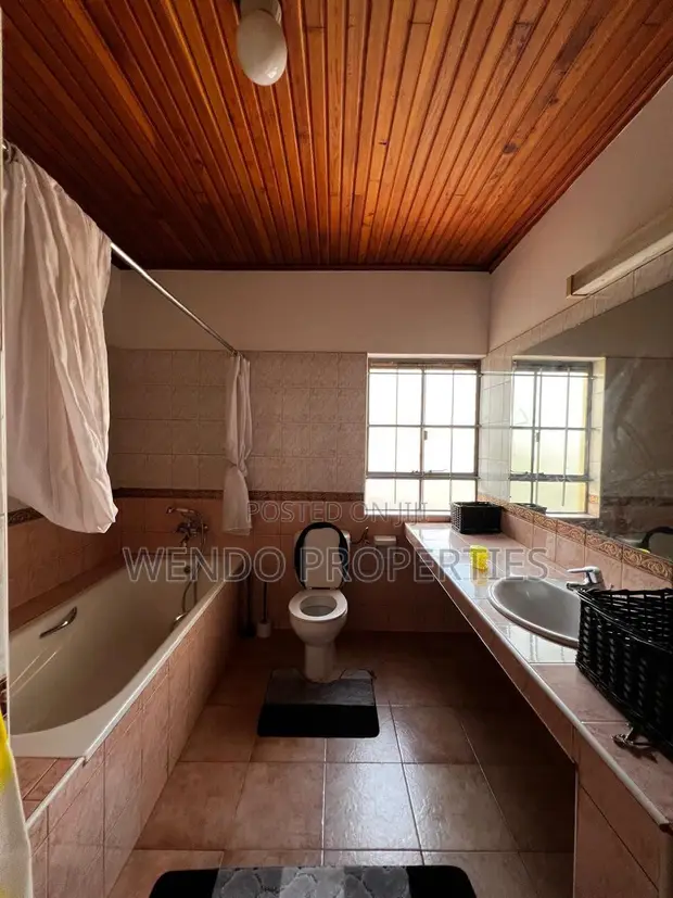 4-Bedroom Townhouse with DSQ in Kilimani for Rent - 1