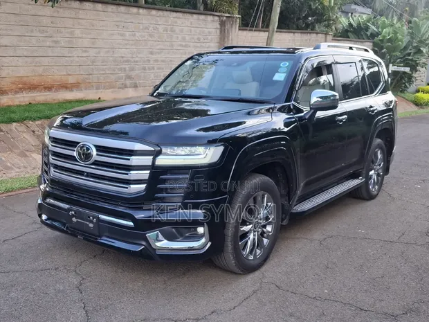 Toyota Land Cruiser LC300 2024 Black - 1