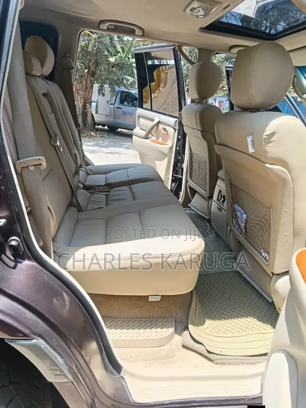 Toyota Land Cruiser 2006 Maroon - 1