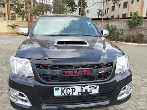 Toyota Hilux 2.5 D-4D 4x4 SRX 2010 Black - 1